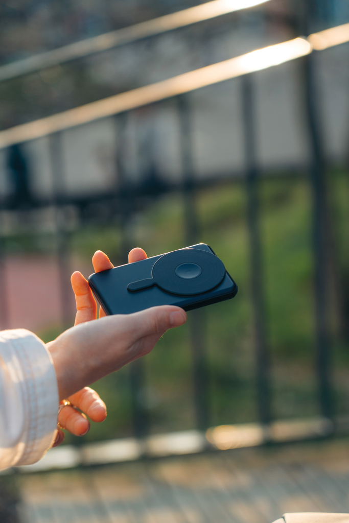 Urban Vitamin Redwood 5-in-1 5.000mAh 20W PD magn. Powerbank