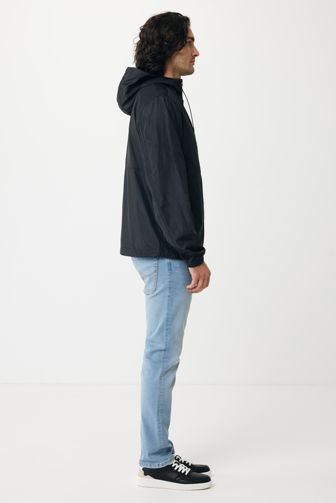 IQONIQ Logan Lightweight Jacke aus recyceltem Polyester
