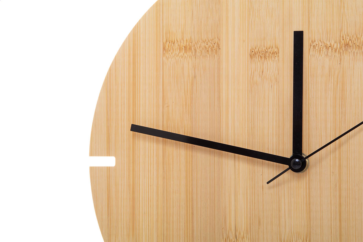 Wanduhr aus Bambus