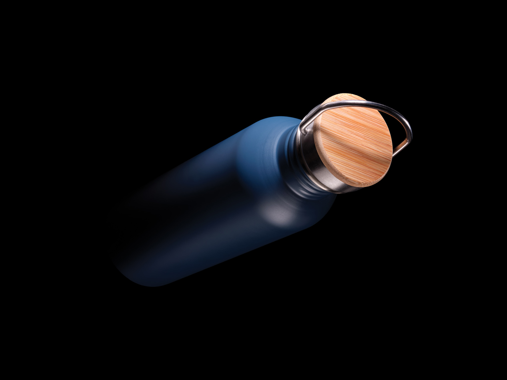 Moderne Stainless-Steel Flasche mit Bambusdeckel