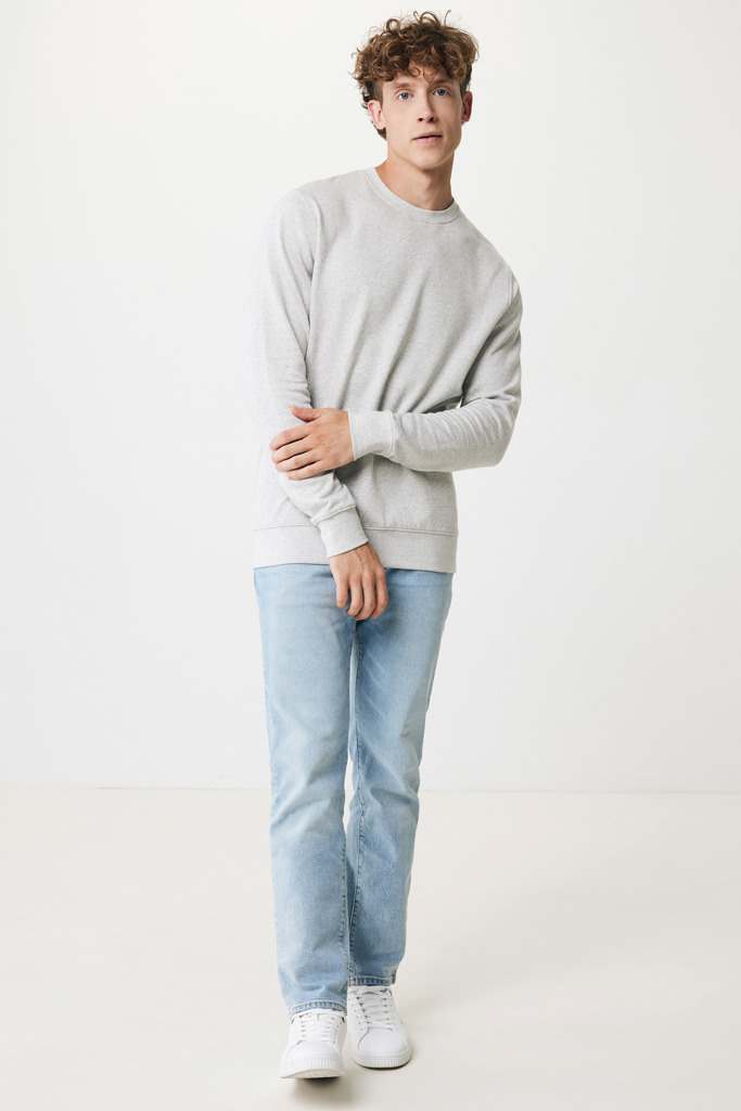 IQONIQ Denali ungefärbt. Rundhals-Sweater aus recycelter BW