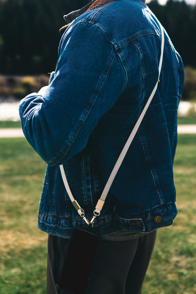 Nivo Crossbody-Handyband aus RCS recyceltem PET