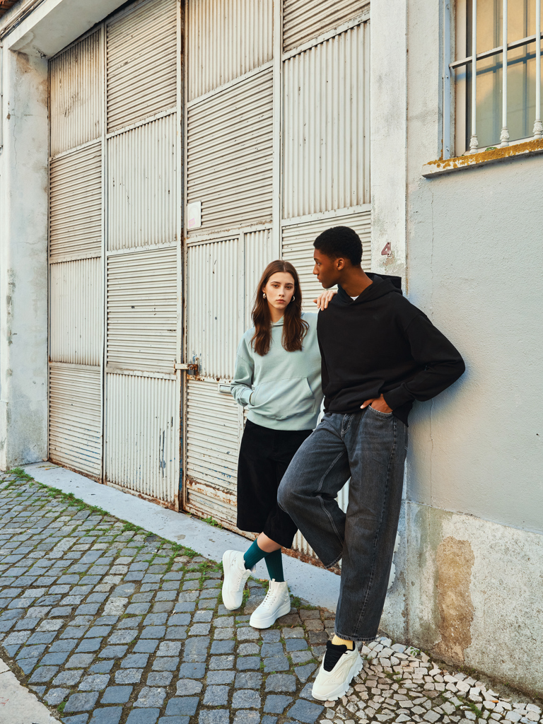 IQONIQ Yoho Relax-Hoodie aus recycelter Baumwolle