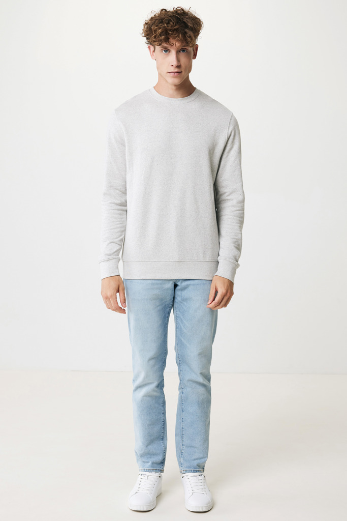 IQONIQ Denali ungefärbt. Rundhals-Sweater aus recycelter BW