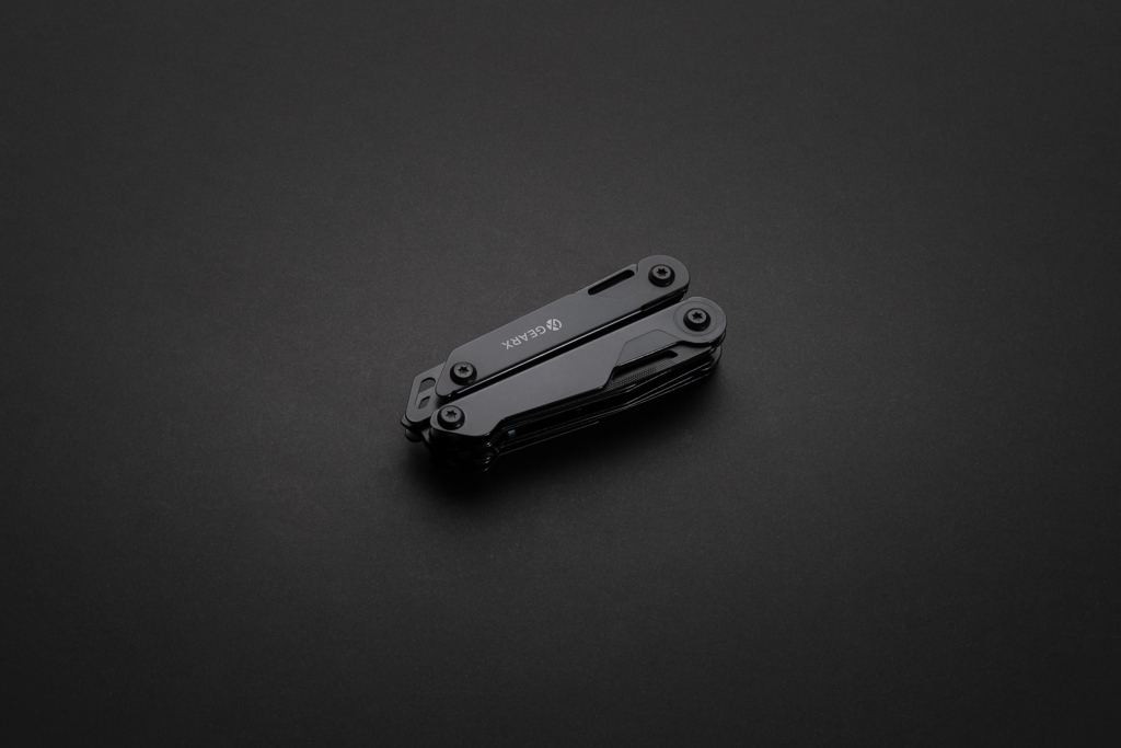 Gear X Multitool mit Zange