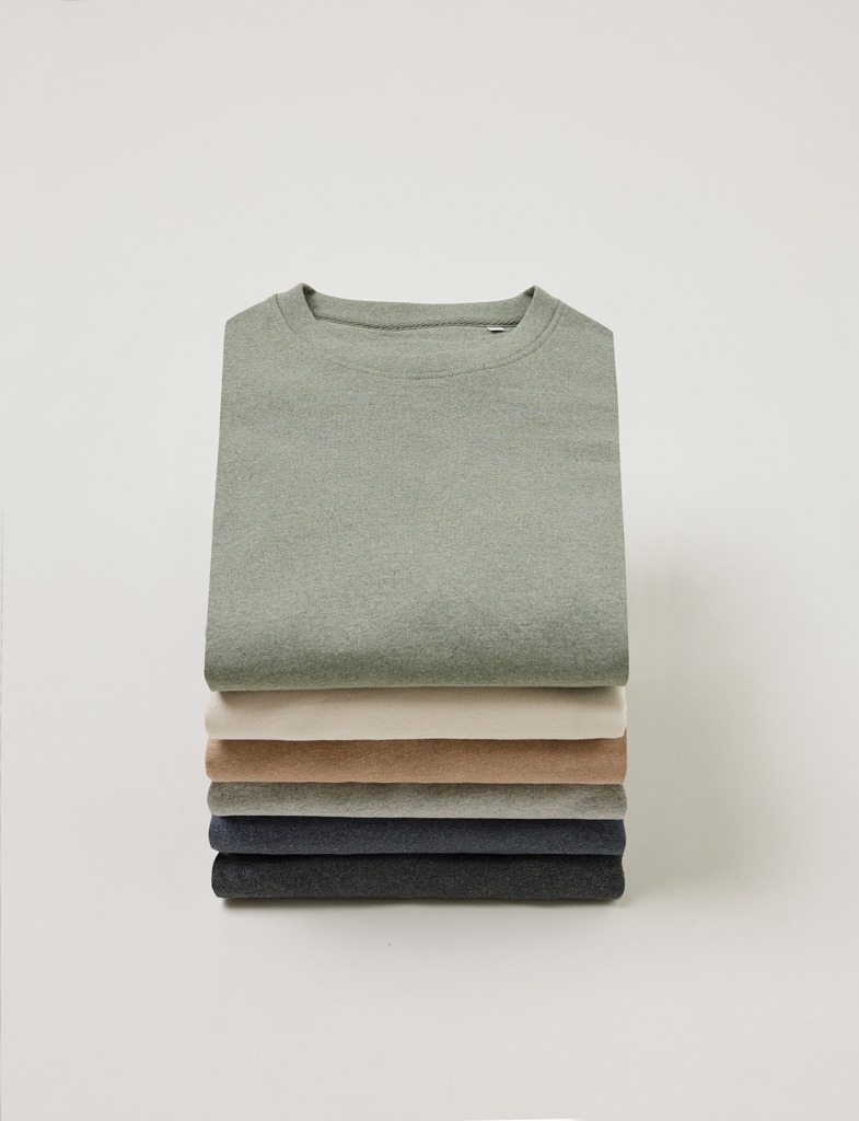 IQONIQ Manuel ungefärbtes T-Shirt aus recycelter Baumwolle