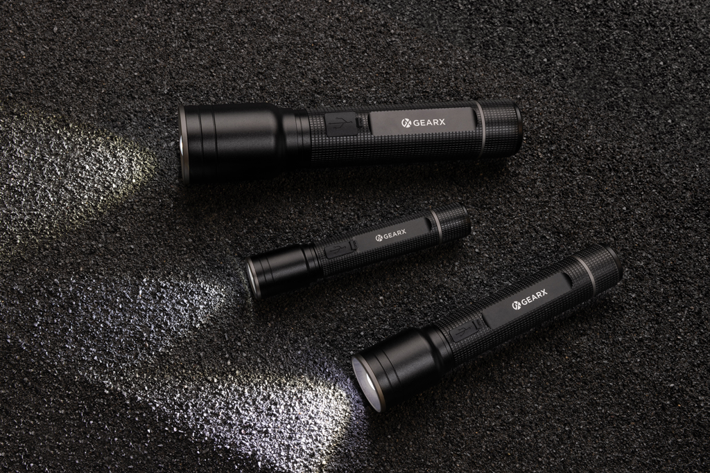 Gear X Taschenlampe aus RCS recycelt. Aluminium mit USB-Akku