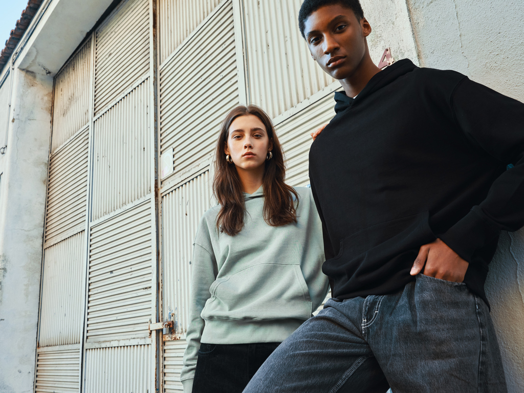 IQONIQ Yoho Relax-Hoodie aus recycelter Baumwolle