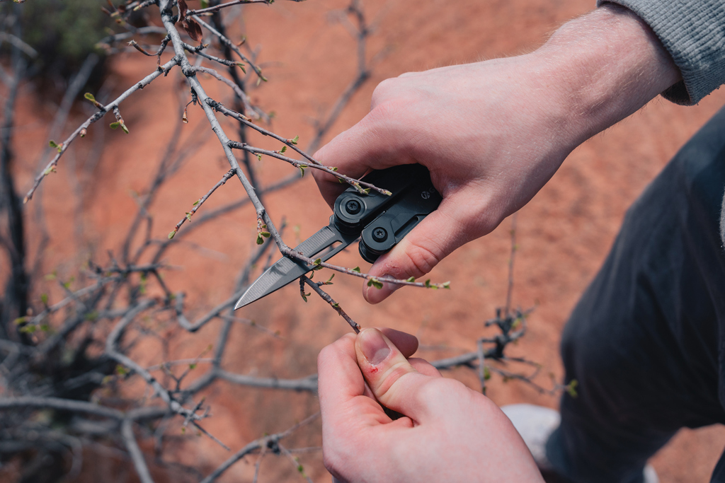 Gear X Multitool mit Zange