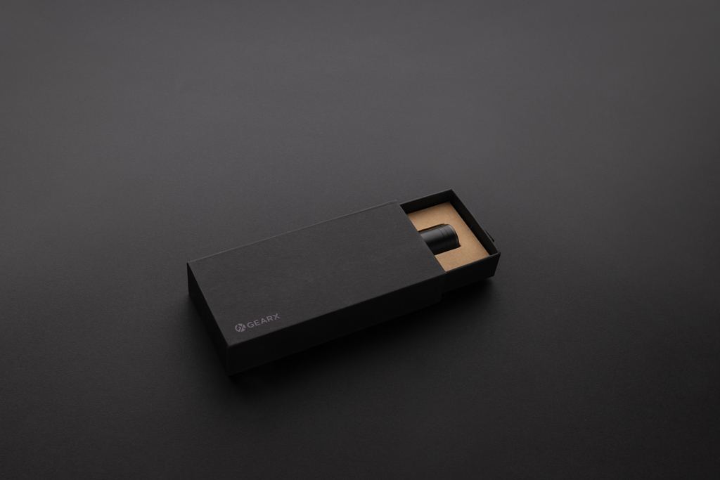 Gear X Taschenlampe aus RCS recycelt. Aluminium mit USB-Akku