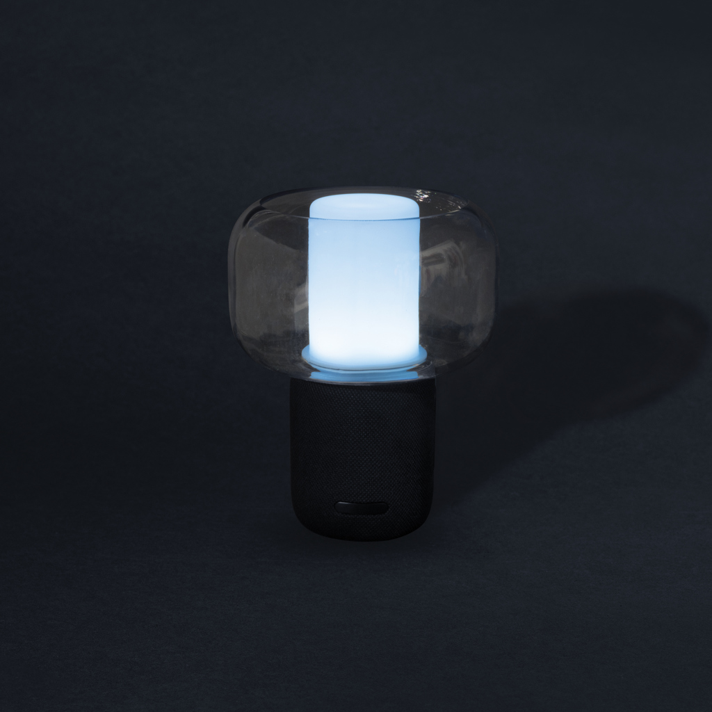 Lux 10W Lautsprecherlampe aus RCS recyceltem Kunststoff