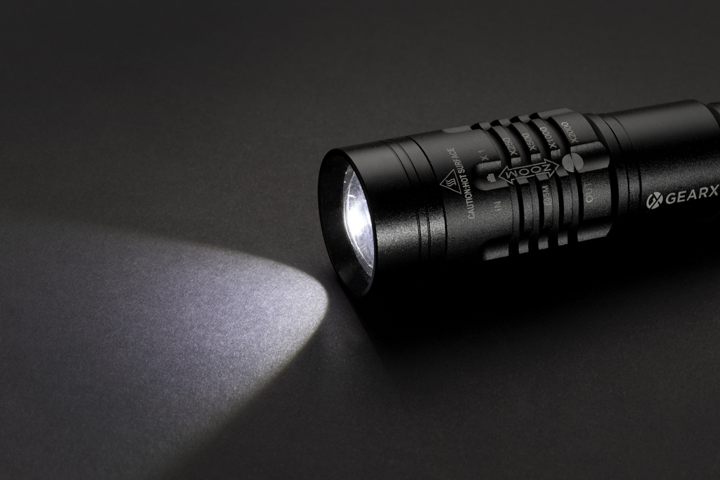 Gear X wiederaufladbare USB Taschenlampe