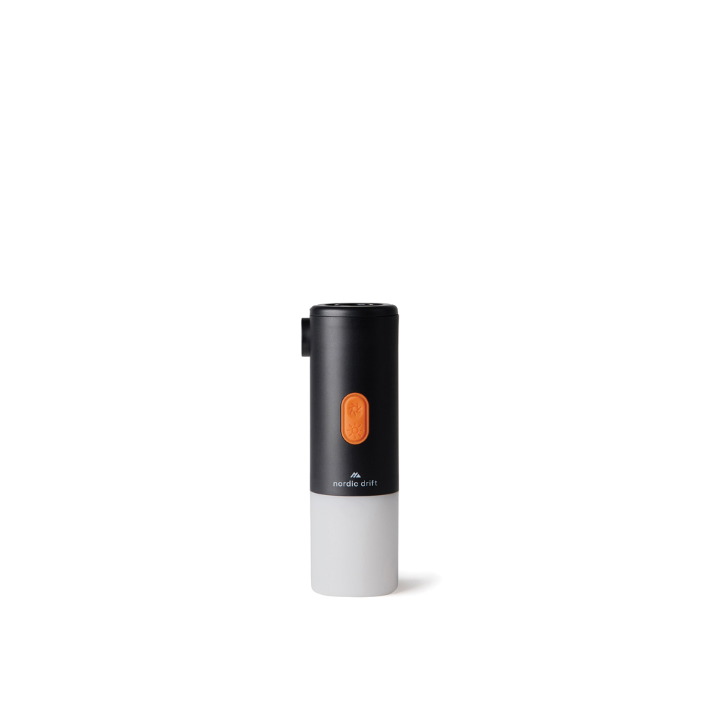 Nordic Drift Titan 2-in-1-Luftpumpe und Campinglampe