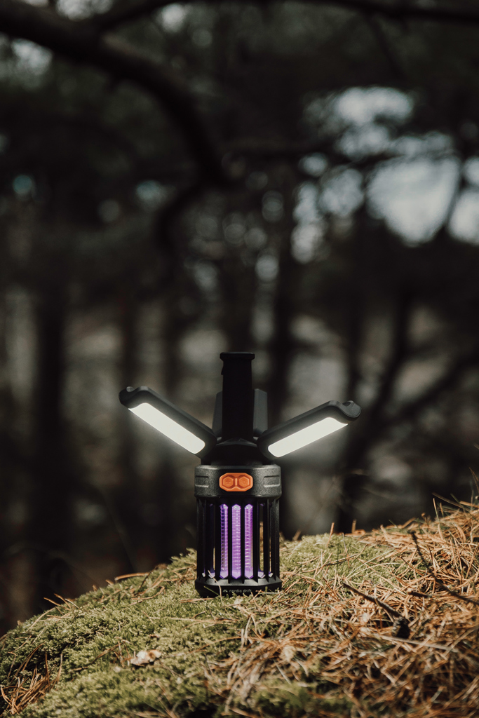 Nordic Drift Titan tragbare Campinglampe mit Mückenschutz