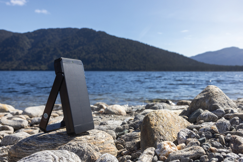 Skywave 10000mAh Solarpowerbank aus RCS recycelt. Kunststoff