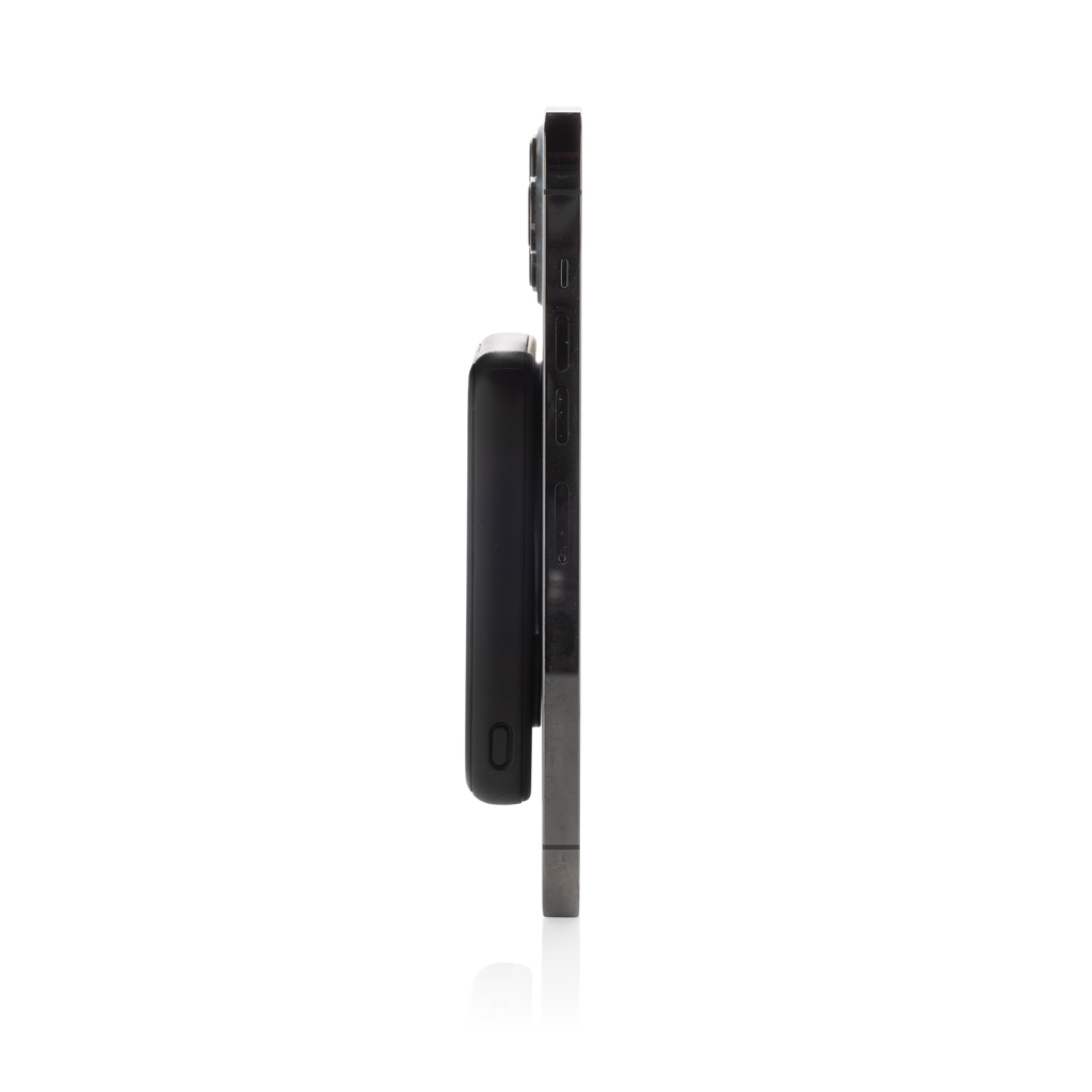 Stellar 5.000mAh 5W magnetische Powerbank aus RCS rec. ABS