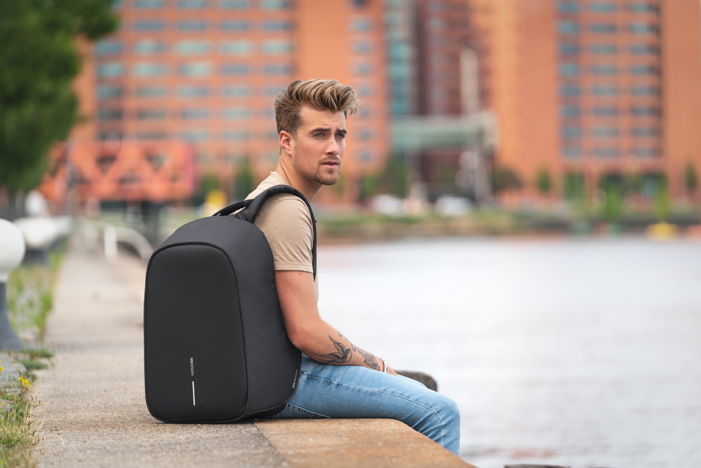 Bobby Hero Regular Anti-Diebstahl-Rucksack