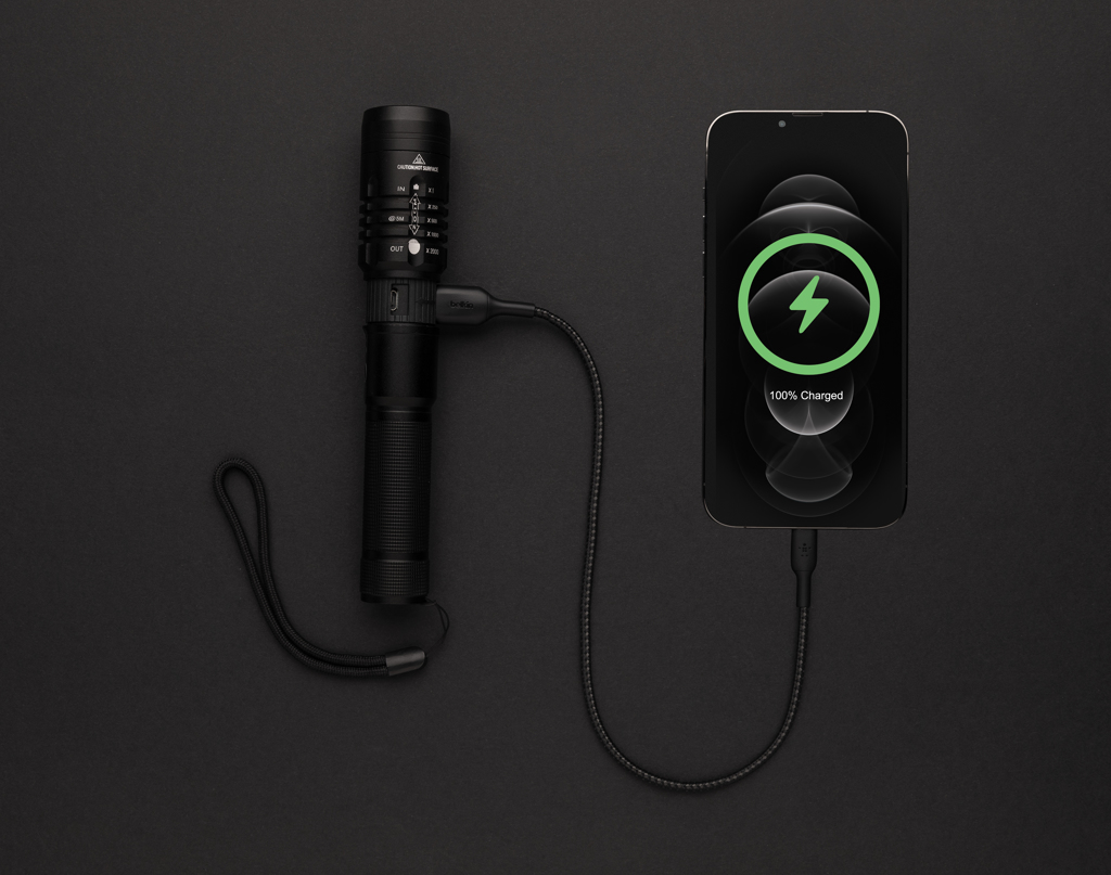 Gear X wiederaufladbare USB Taschenlampe