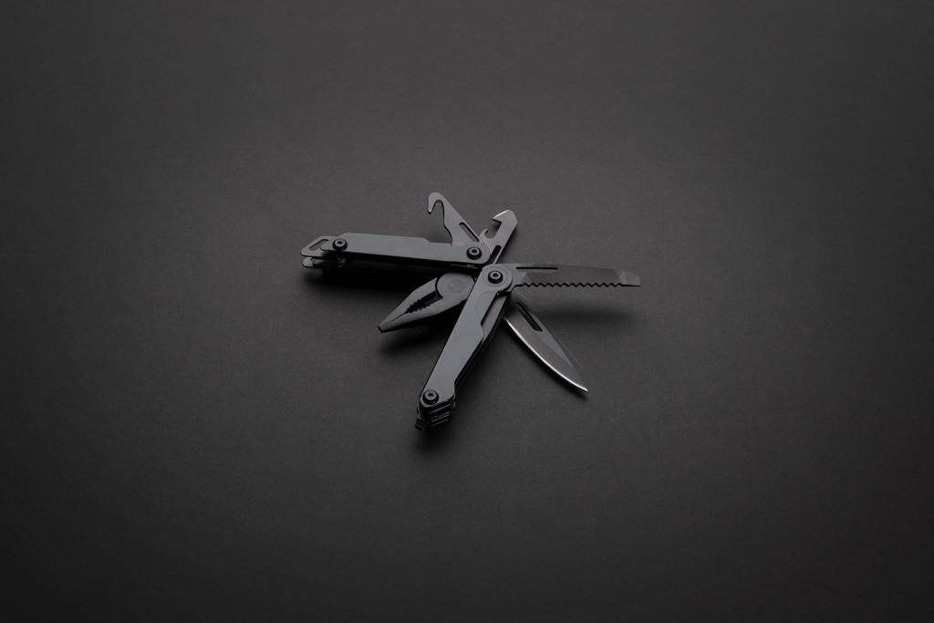 Gear X Multitool mit Zange