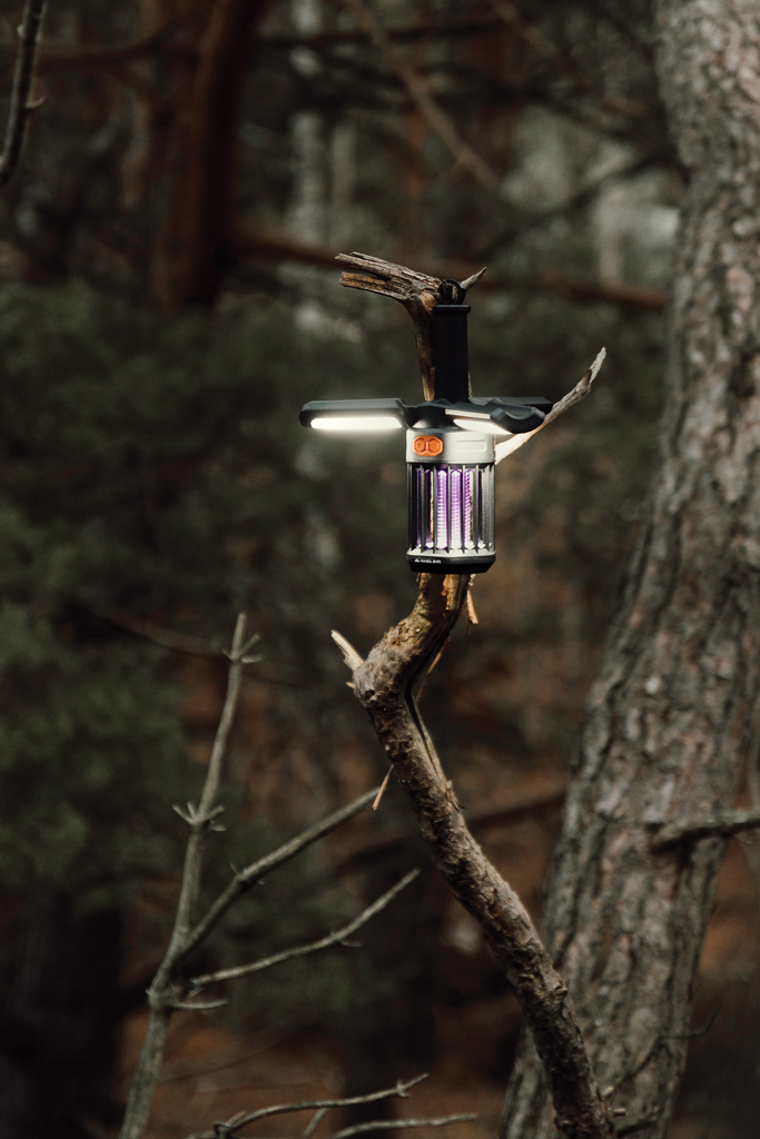 Nordic Drift Titan tragbare Campinglampe mit Mückenschutz